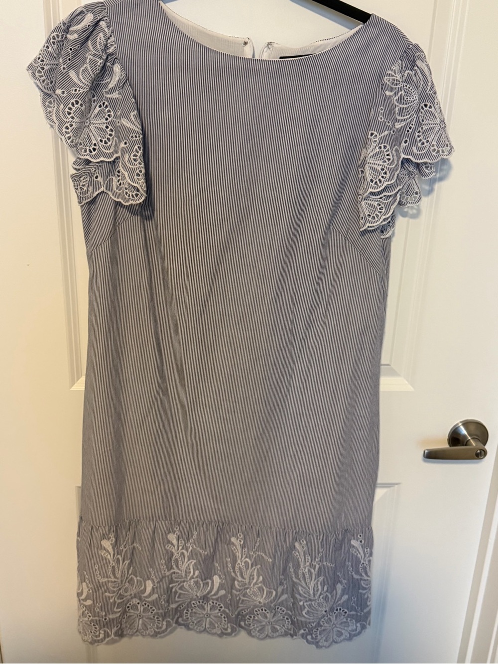 Lauren Ralph Lauren Women’s Size 10 Blue White Striped Embroidered Eyelet Dress